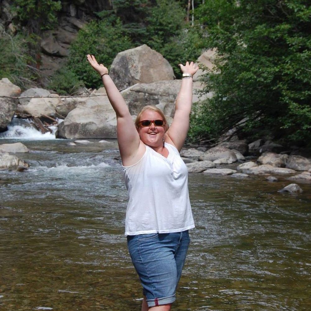 Meet your Posher, Hillary